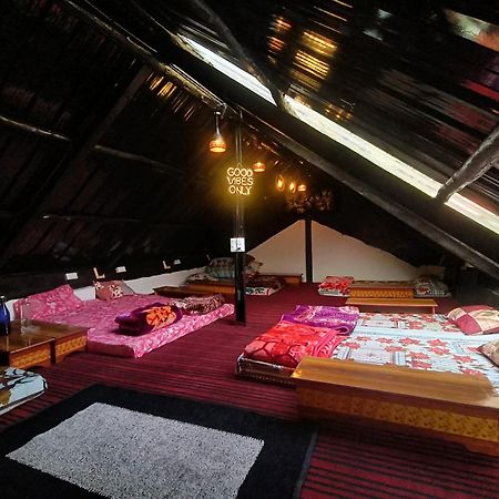 Stoner'S Delight Hostel Kullu Ngoại thất bức ảnh