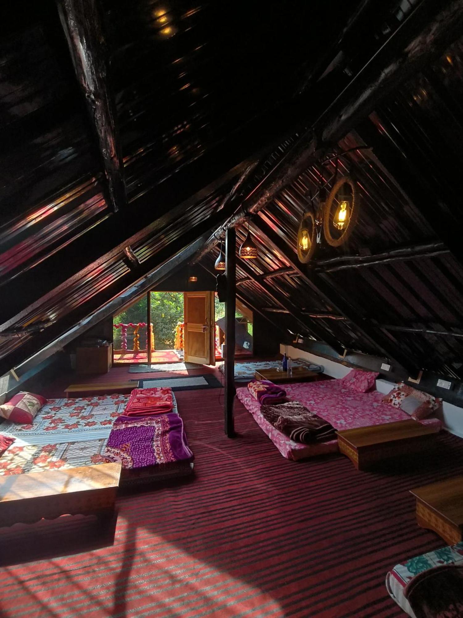 Stoner'S Delight Hostel Kullu Ngoại thất bức ảnh