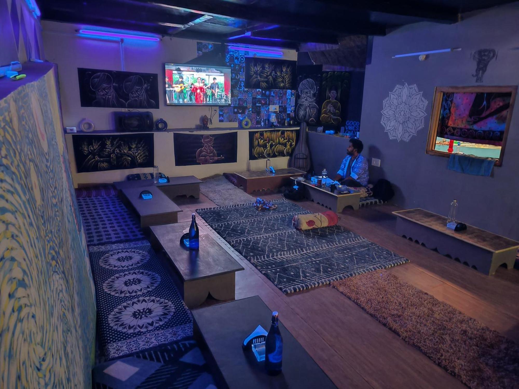 Stoner'S Delight Hostel Kullu Ngoại thất bức ảnh