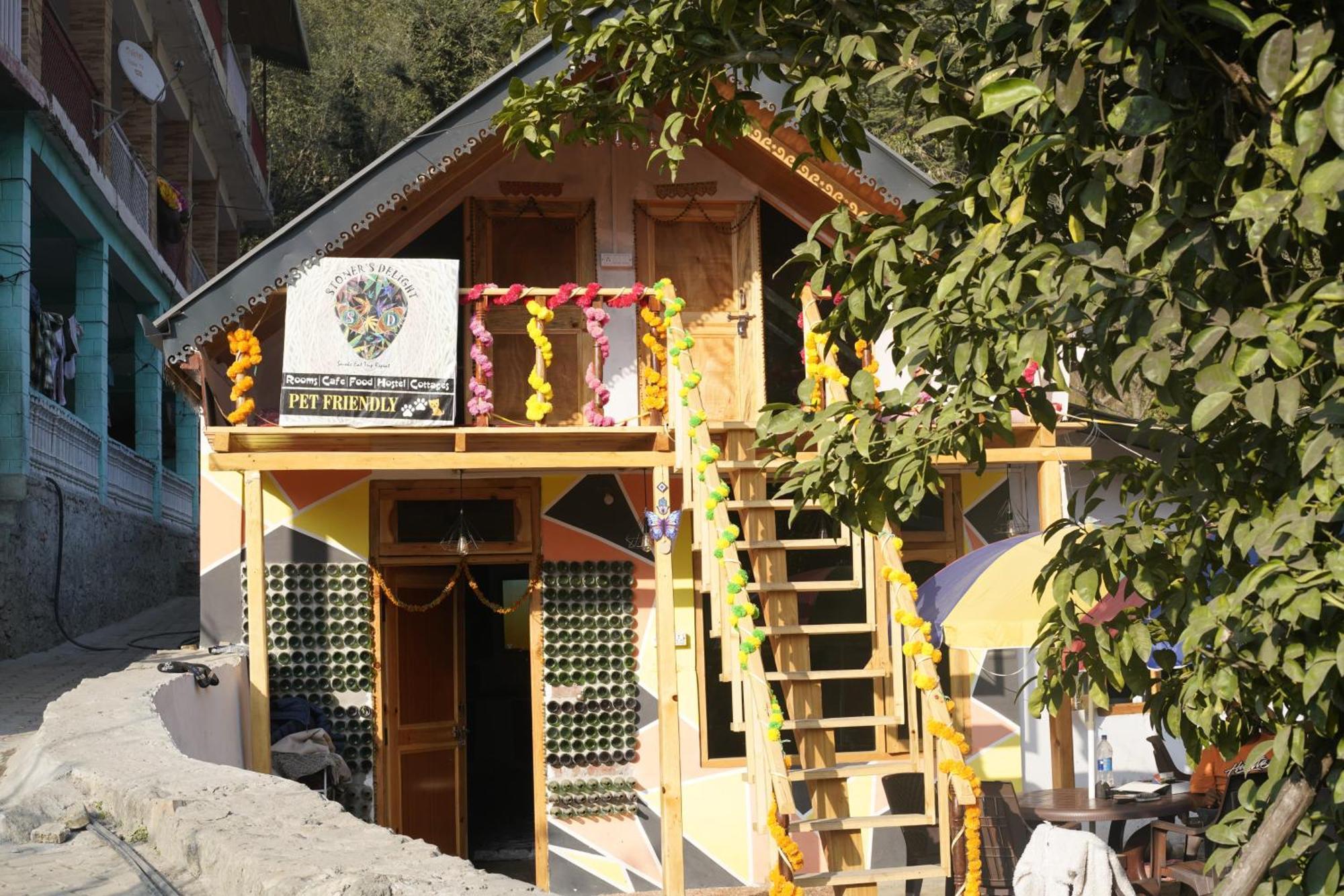 Stoner'S Delight Hostel Kullu Ngoại thất bức ảnh